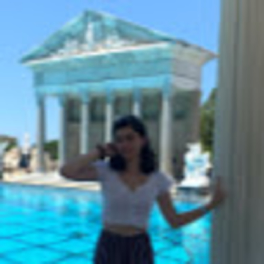 Meet your Posher, Milena